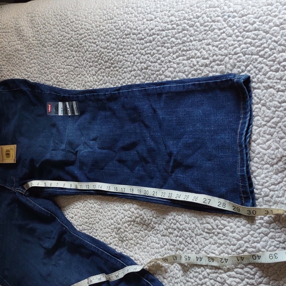 NWT Levi's 22W Classic Straight Jeans - Picture 8 of 16